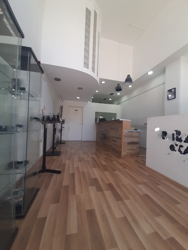 (For Sale) Commercial Commercial Property || Athens South/Glyfada - 94 Sq.m, 245.000€ 