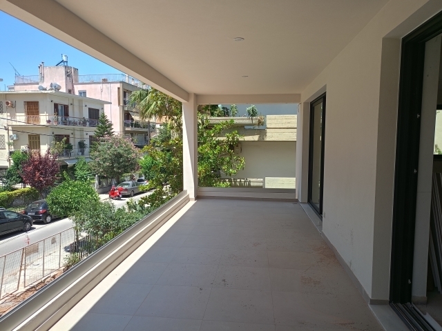 (For Sale) Residential Floor Apartment || Athens North/Chalandri - 126 Sq.m, 3 Bedrooms, 480.000€ 